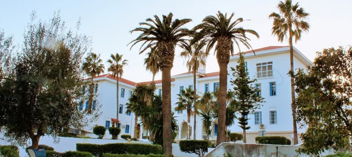 المدرسة الوطنية للادارة دفعة جديدة من الدورات التكوينية على الخط 