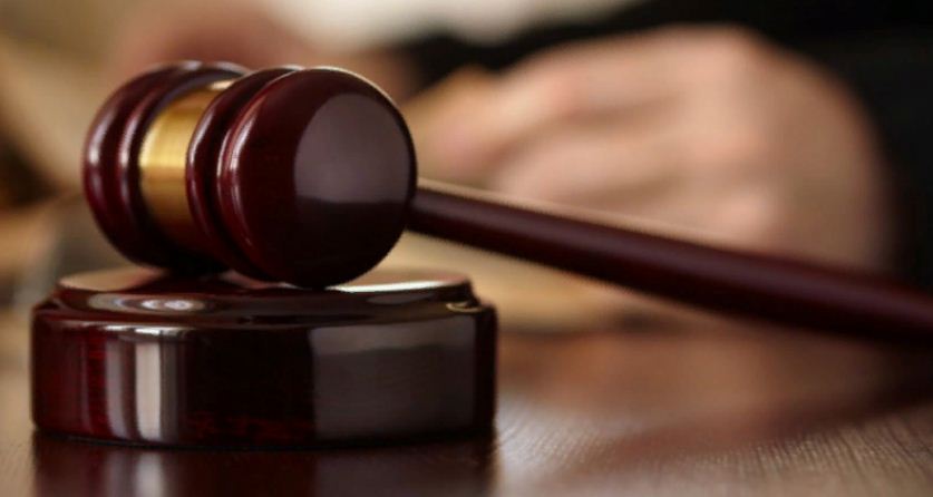 تأجيل قضية الإعلاميين برهان بسيس ومراد الزغيدي إلى يوم 22 جانفي