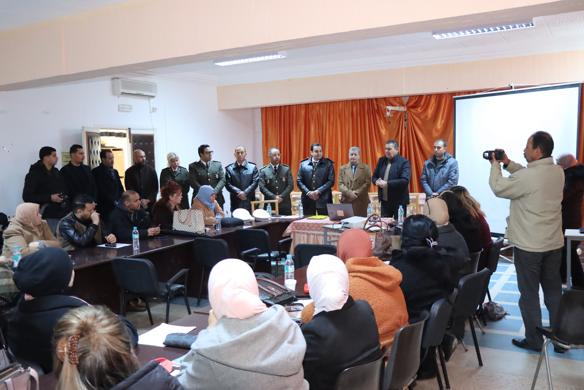 انطلاق برنامج تكويني للأساتذة حول "الوقاية من الإدمان