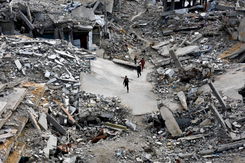 غزة: 9 شهداء بينهم 5 أطفال جراء العدوان الصهيوني