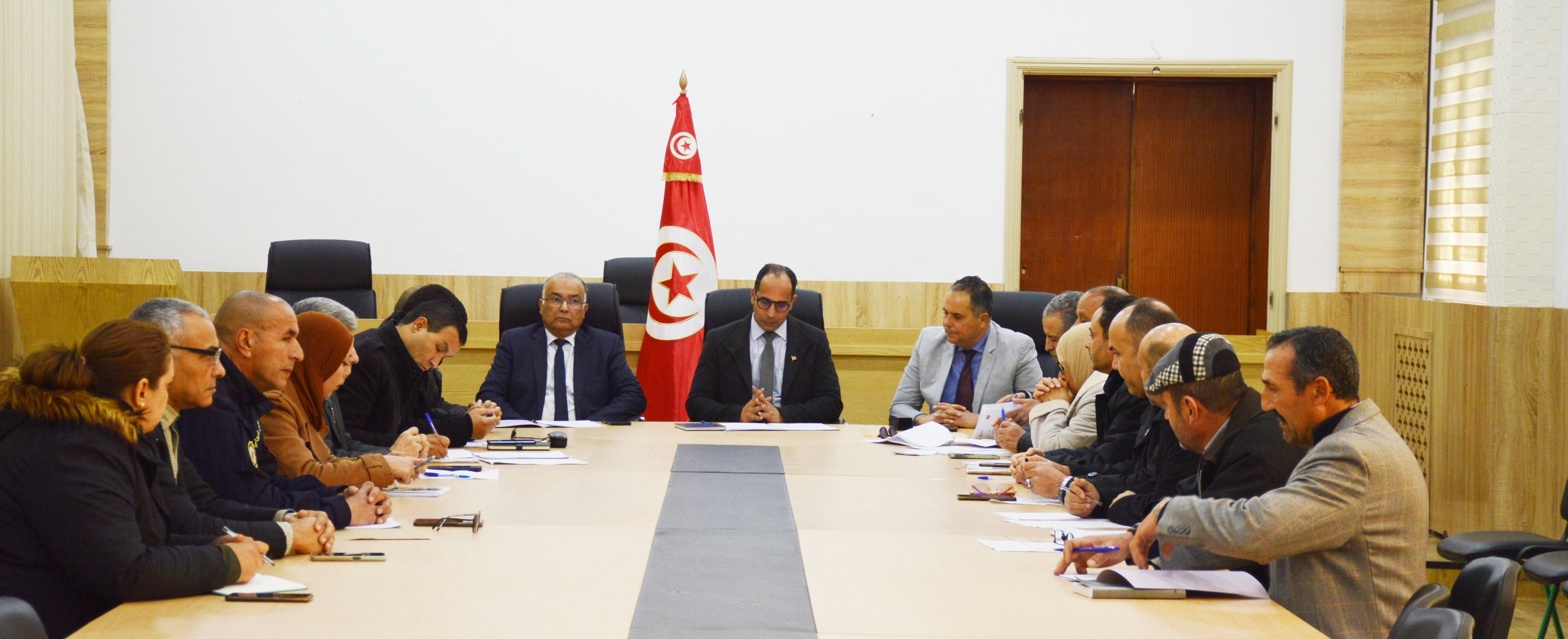 الكاف : متابــعة تطـوّر الأسعار وضمان انتظام التزويد والتصدي للتهريب والاحتكار والتجارة الموازية والسلامة الصحية للمنتجات الغذائية