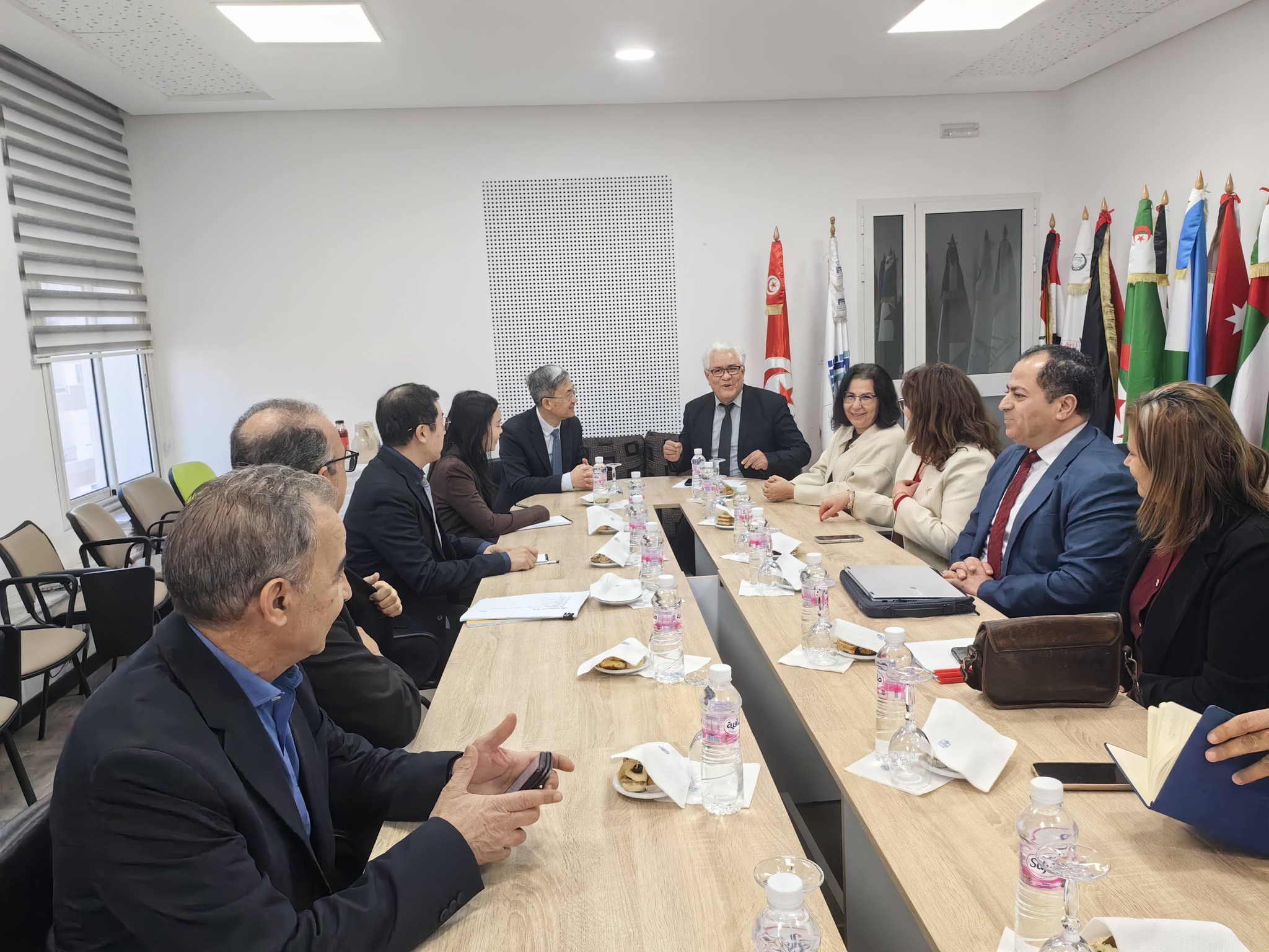 سفير الصين بتونس يزور جامعة سوسة ويبحث آفاق التعاون الأكاديمي