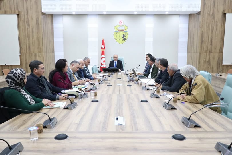 وزير الصحة يشدد على على ضرورة إنهاء مشروع مجلة الصحة في أقرب الآجال