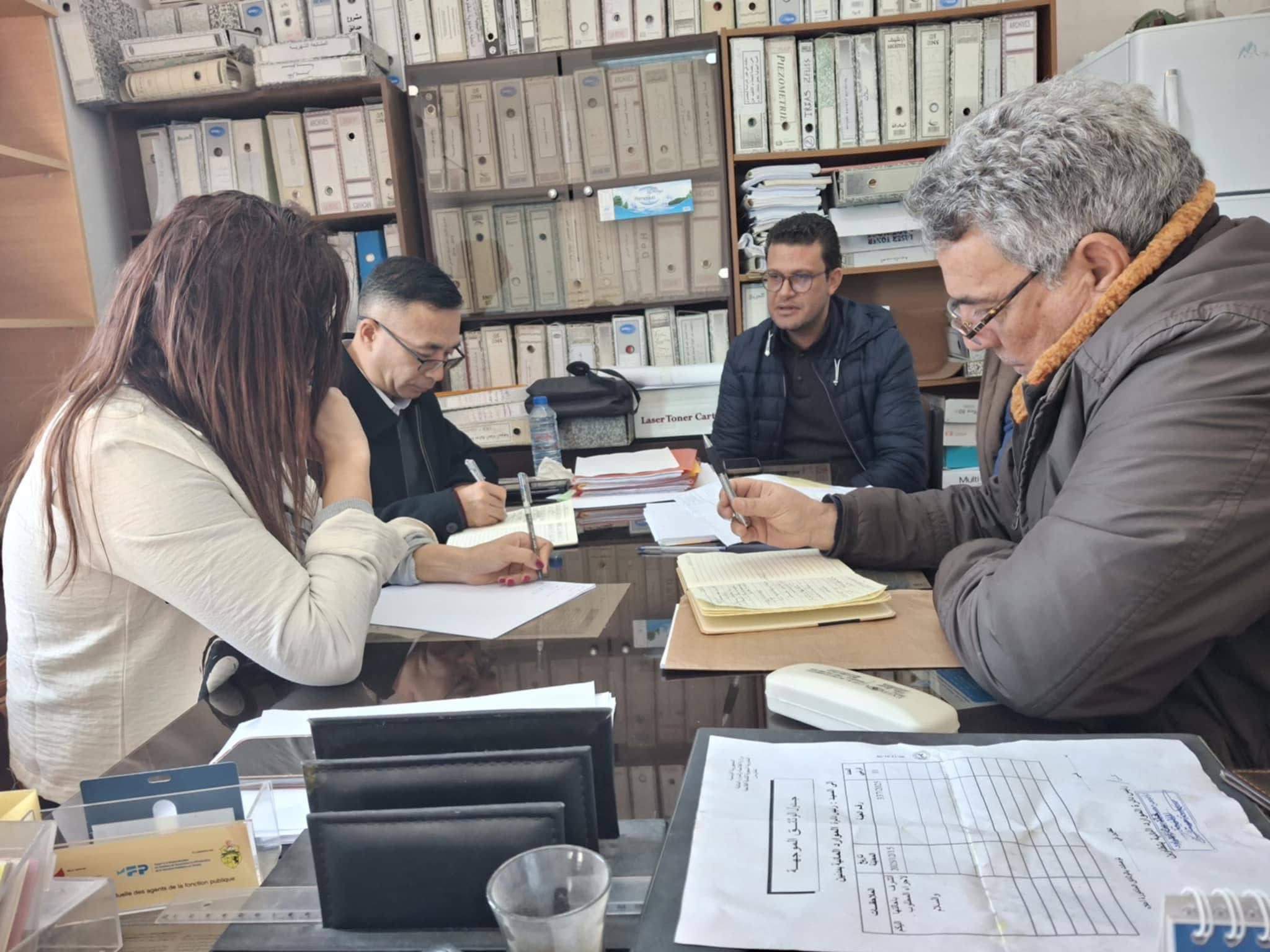 مدنين :مستثمر صيني  يبحث  اجراءات بعث مشروع لاستخراج مادة البروم من  سبخة ببنقردان