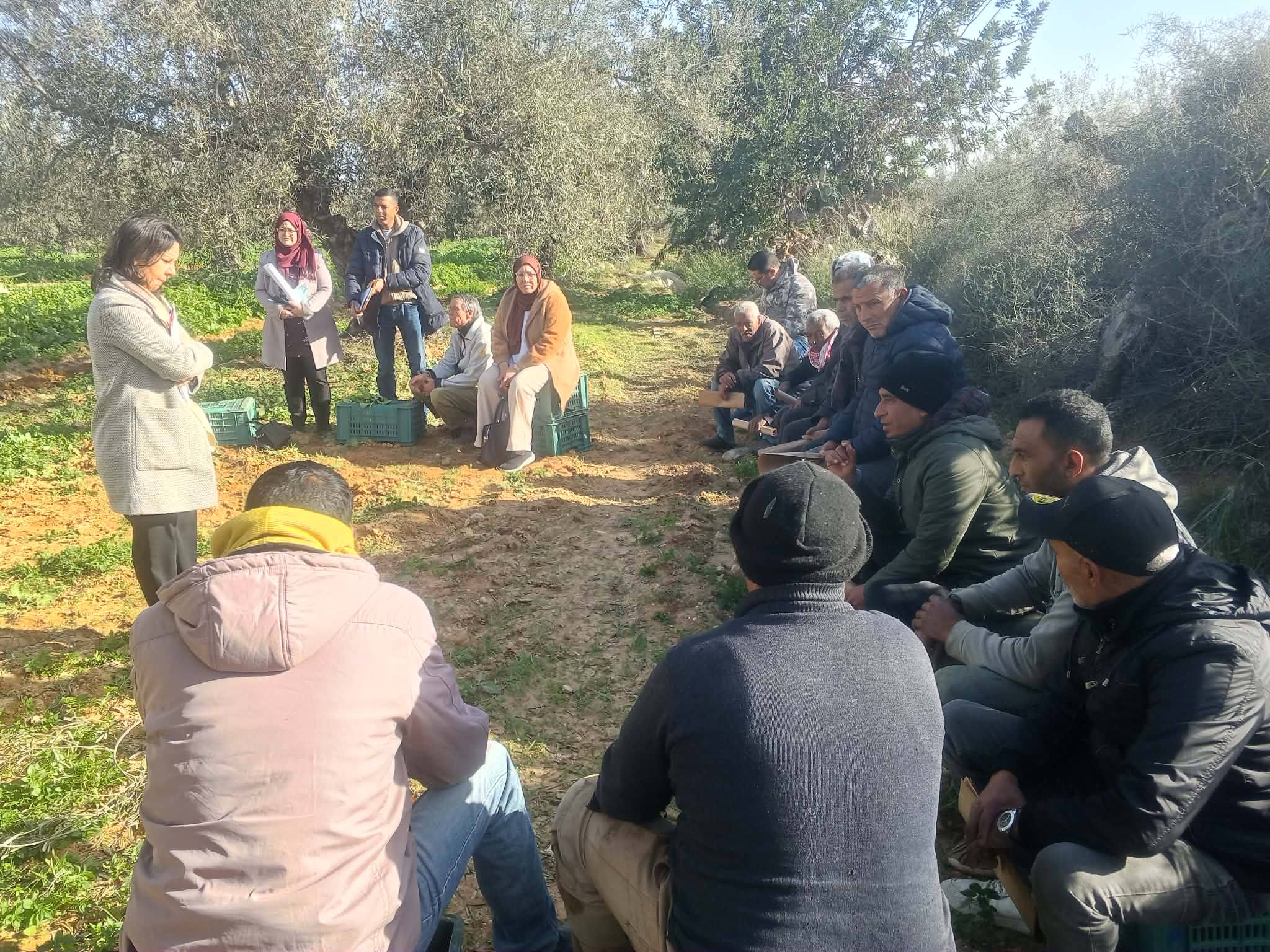 بحضور 18 فلاحًا ؛يوم تكويني بالمكنين