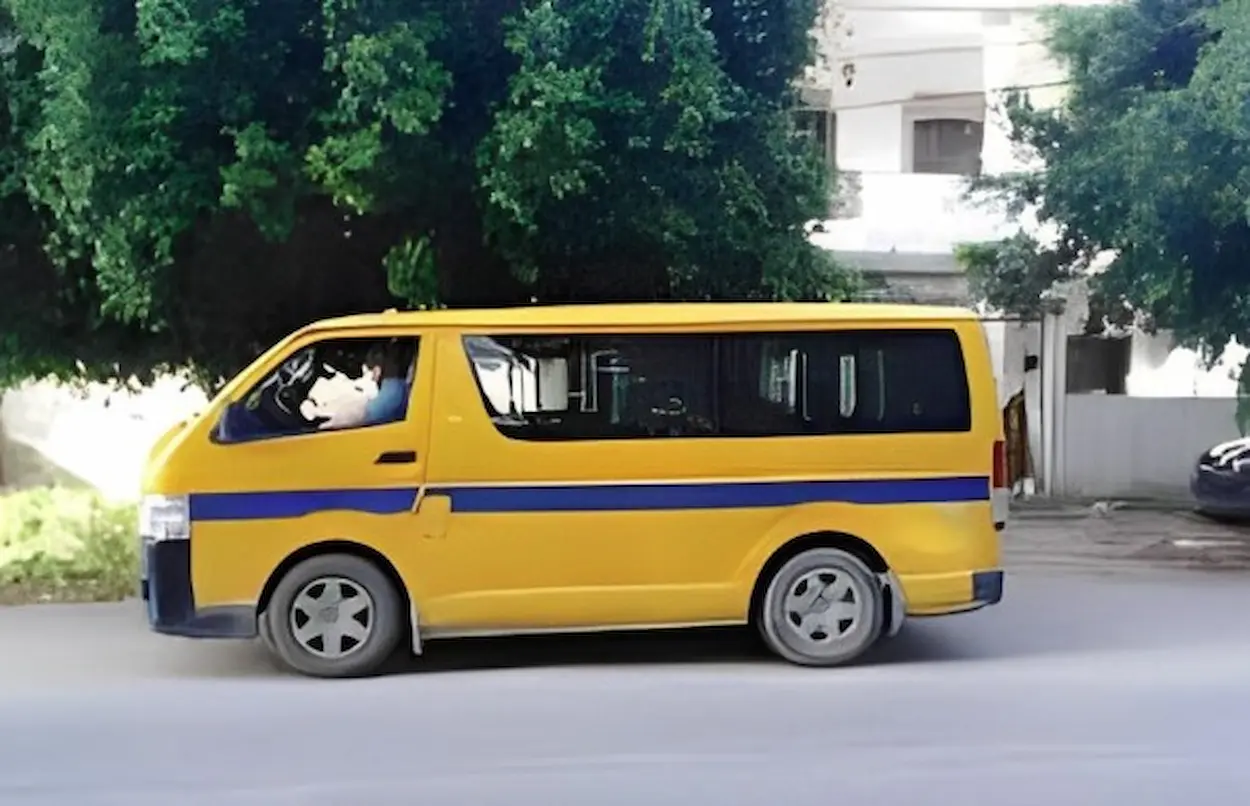 أريانة: دراسة إضافة خُطوط تاكسي جماعي لتعزيز النقل الداخلي