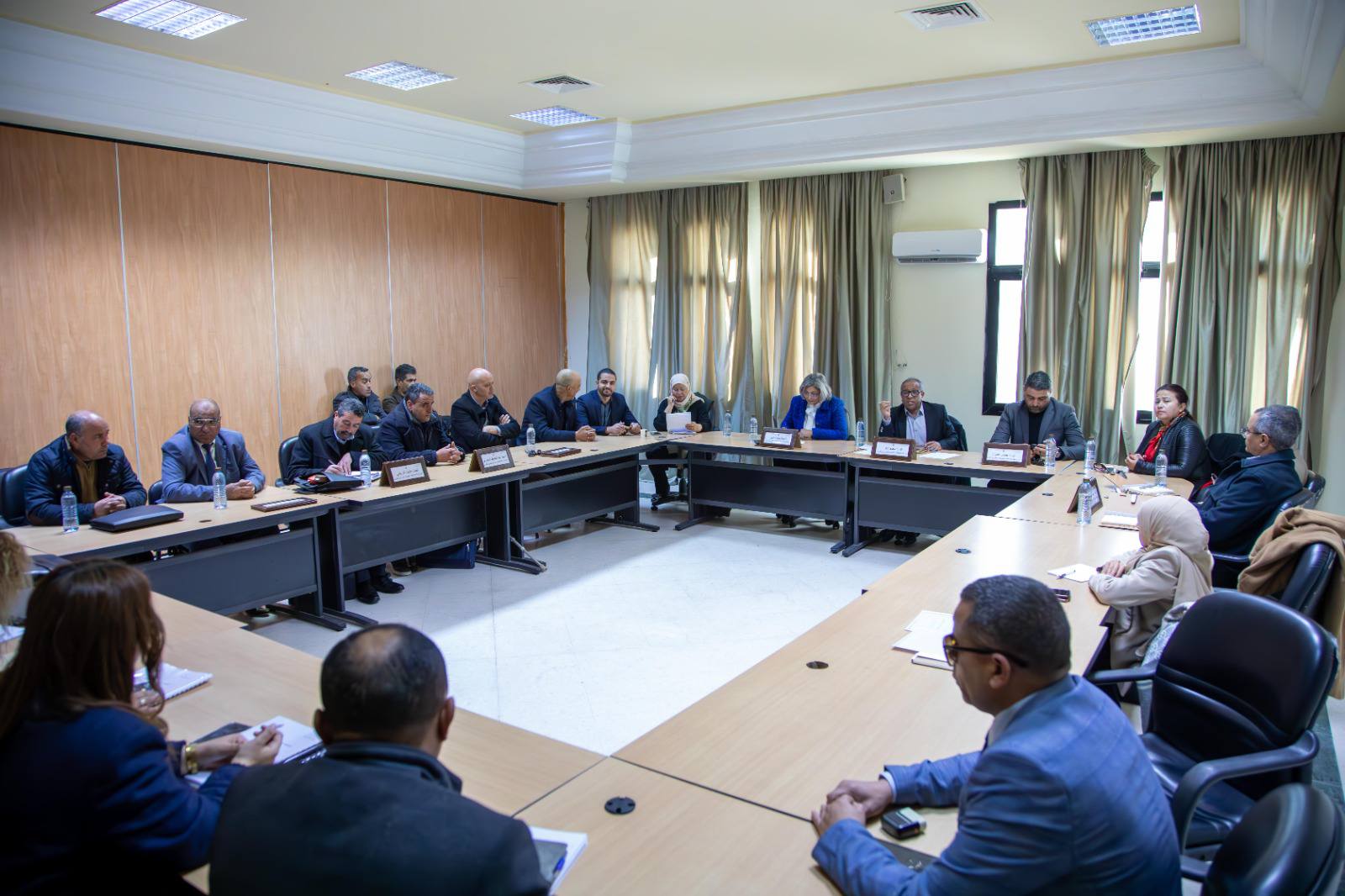 مخطط التنمية 2026–2030: لجنة المخططات التنموية تجتمع بممثلي مجلس الإقليم الثالث