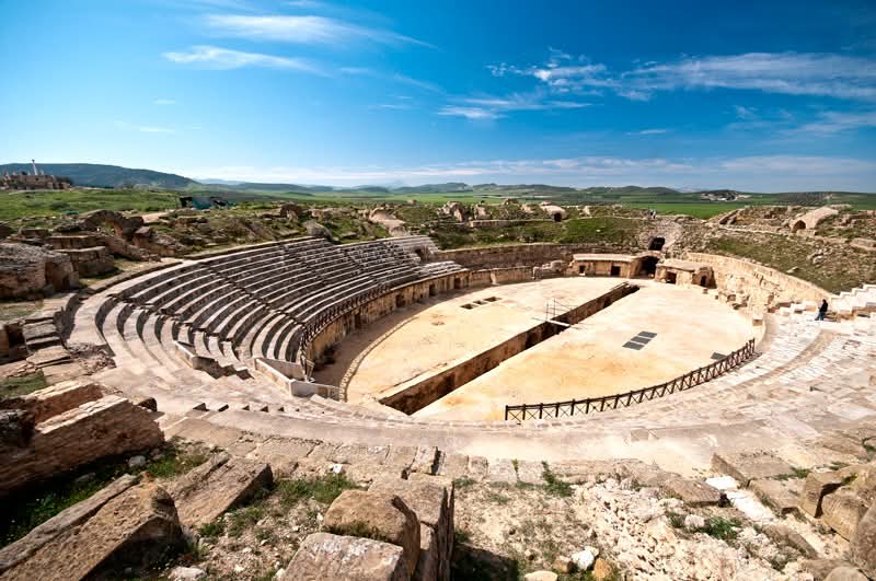 طقس قليل السحب فمغيم جزئيا على كامل البلاد