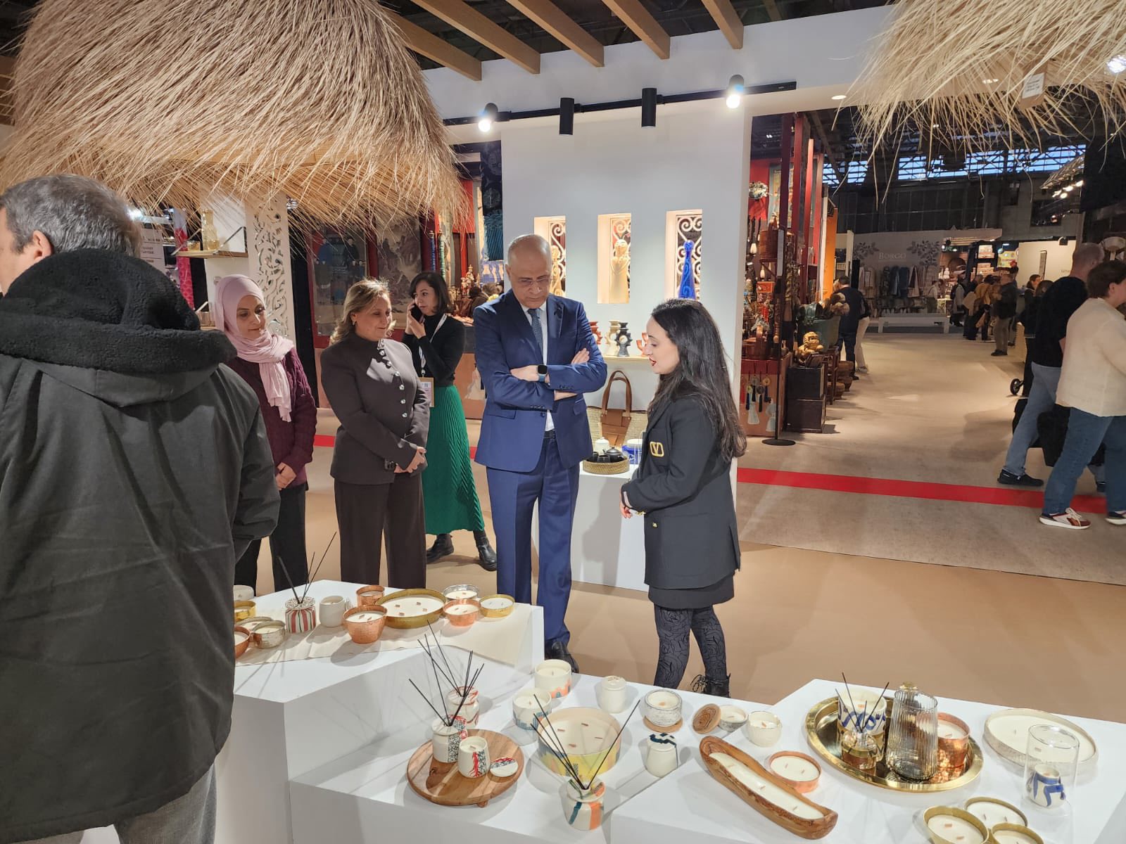 افتتاح الجناح التونسي في الصالون الدولي للتحف والهدايا بباريس