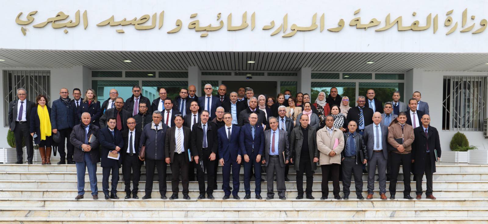 وزير الفلاحة:"تعطّل سير عدد من المشاريع التنموية بالجهات يعود بالأساس إلى تعقّد وطول الإجراءات الإداريّة"