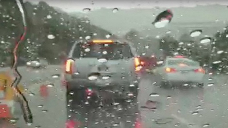 بنزرت: استئناف حركة المرور بعدد من الطرقات بعد انقطاعها صباح اليوم نتيجة التقلبات الجوية 