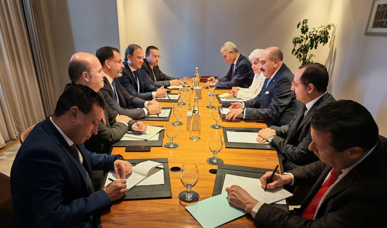 وزير الشؤون الخارجية يبحث مجالات الاستثمار و الشراكة مع ممثلي رجال الاعمال الاردنيين