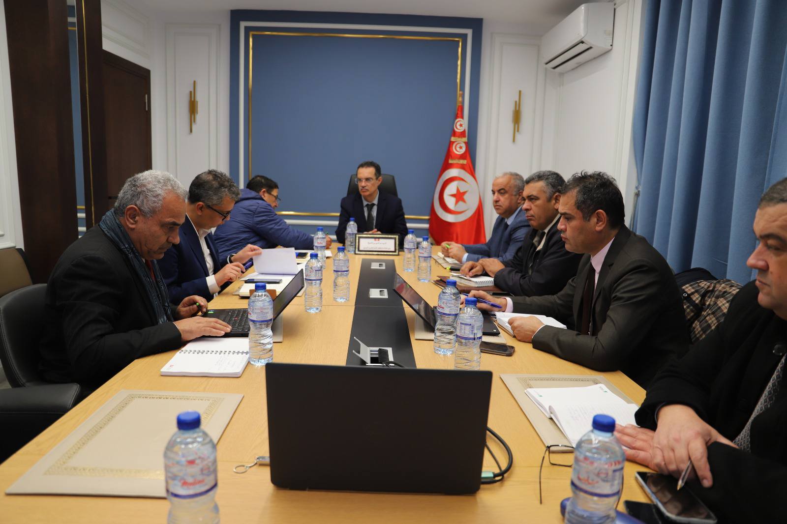 وزير الفلاحة يوصي بتسخير كافة الامكانيات البشرية واللوجستية بالولايات التي شهدت تساقطات كثيفة.