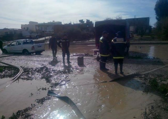 بن عروس : عودة منسوب المياه الى نسقه الطبيعي بالطرقات والتركيز على شفط المياه من المنازل (المدير الجهوي للحماية المدنية)