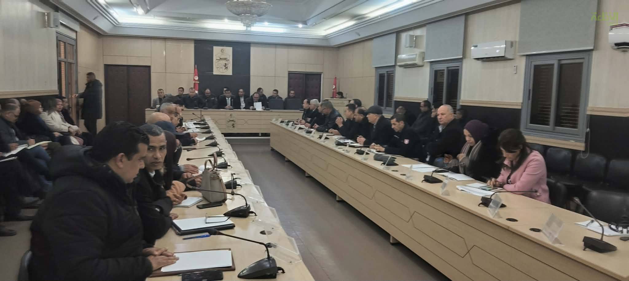 جندوبة: جلسة عمل  حول الاستعدادات لشهر رمضان من حيث تأمين التزود بالمواد الاستهلاكية و البرمجة الدينية 