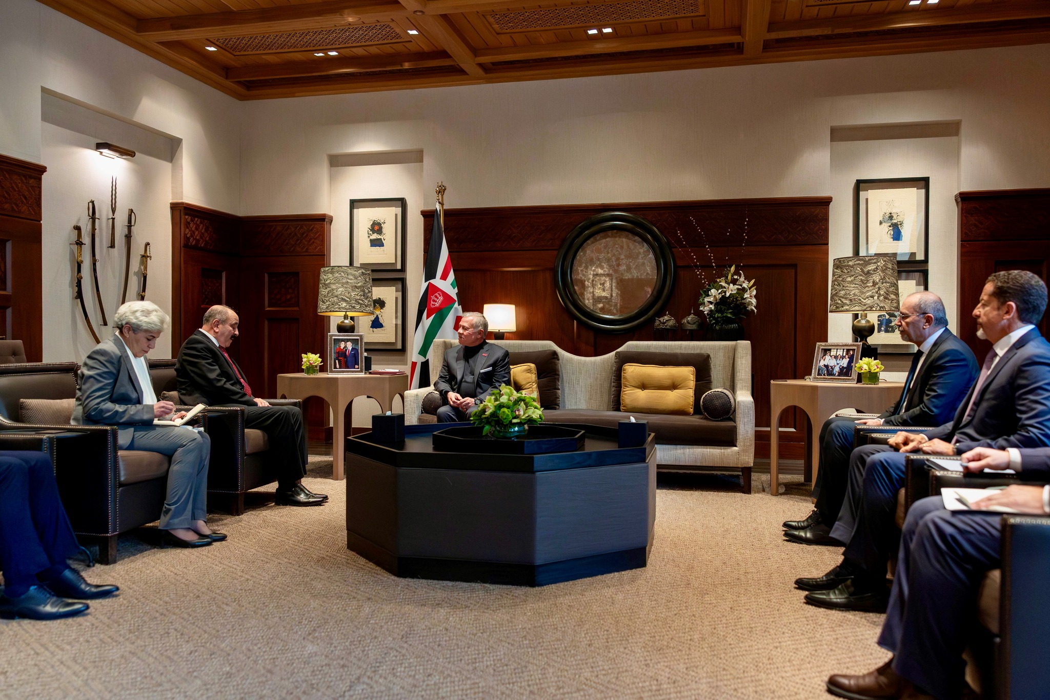 وزير الخارجية يلتقي في عمان الملك الأردني عبد الله الثاني