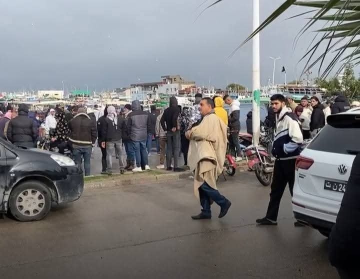 المنستير: تواصل عمليات البحث عن 4 بحارة مفقودين على إثر انقلاب قاربهم قبالة جزيرة قوريا