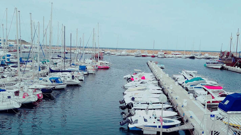 ميناء مارينا بالمنستير: اتخاذ جملة من الإجراءات لتأمين المراكب الراسية بعد غرق 7 منها