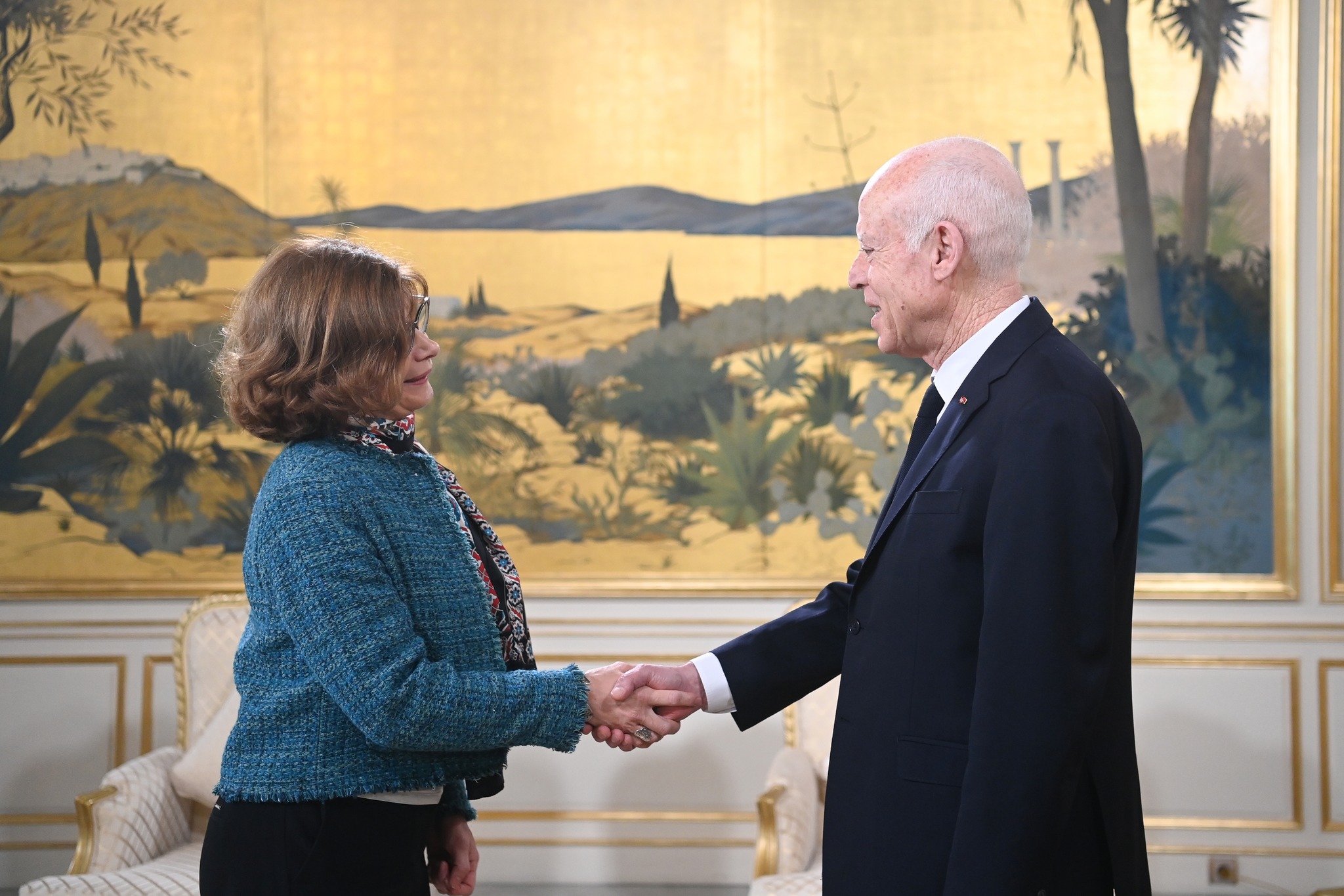 بمناسبة انتهاء مهامها: رئيس الجمهورية يستقبل سفيرة جمهورية بولونيا