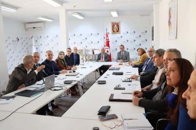  جلسة عمل تبحث سبل تطوير أداء مكاتب التشغيل والعمل المستقل وفضاءات المبادرة