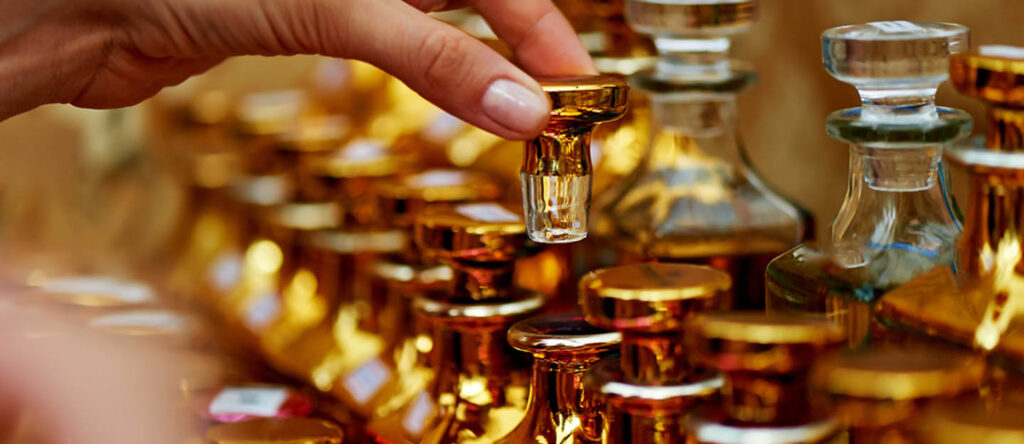 مجال المستلزمات الطبية وقطاع العطورات يحققان صادرات بأكثر من 320 مليون دينار سنويا