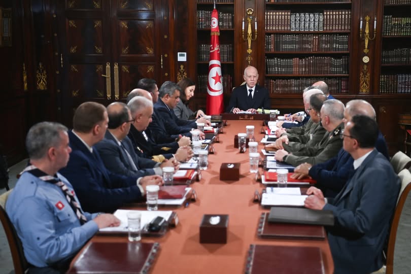 رئيس الجمهوريّة يشدّد على ضرورة العمل الفوري والميداني لمساعدة المتضرّرين في جميع الجهات التي طالتها الفيضانات