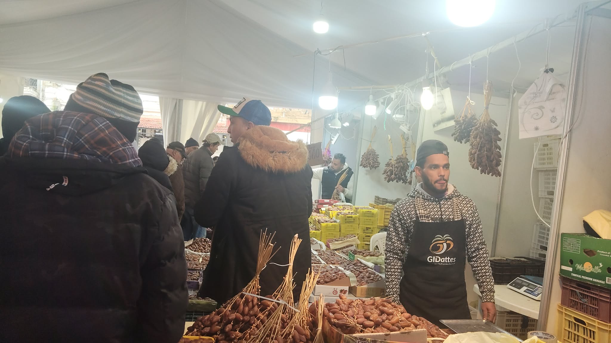  تركيز نقطة بيع للتمور من المنتج الى المستهلك بباجة في اطار حملة ترويجية لهذا المنتوج 