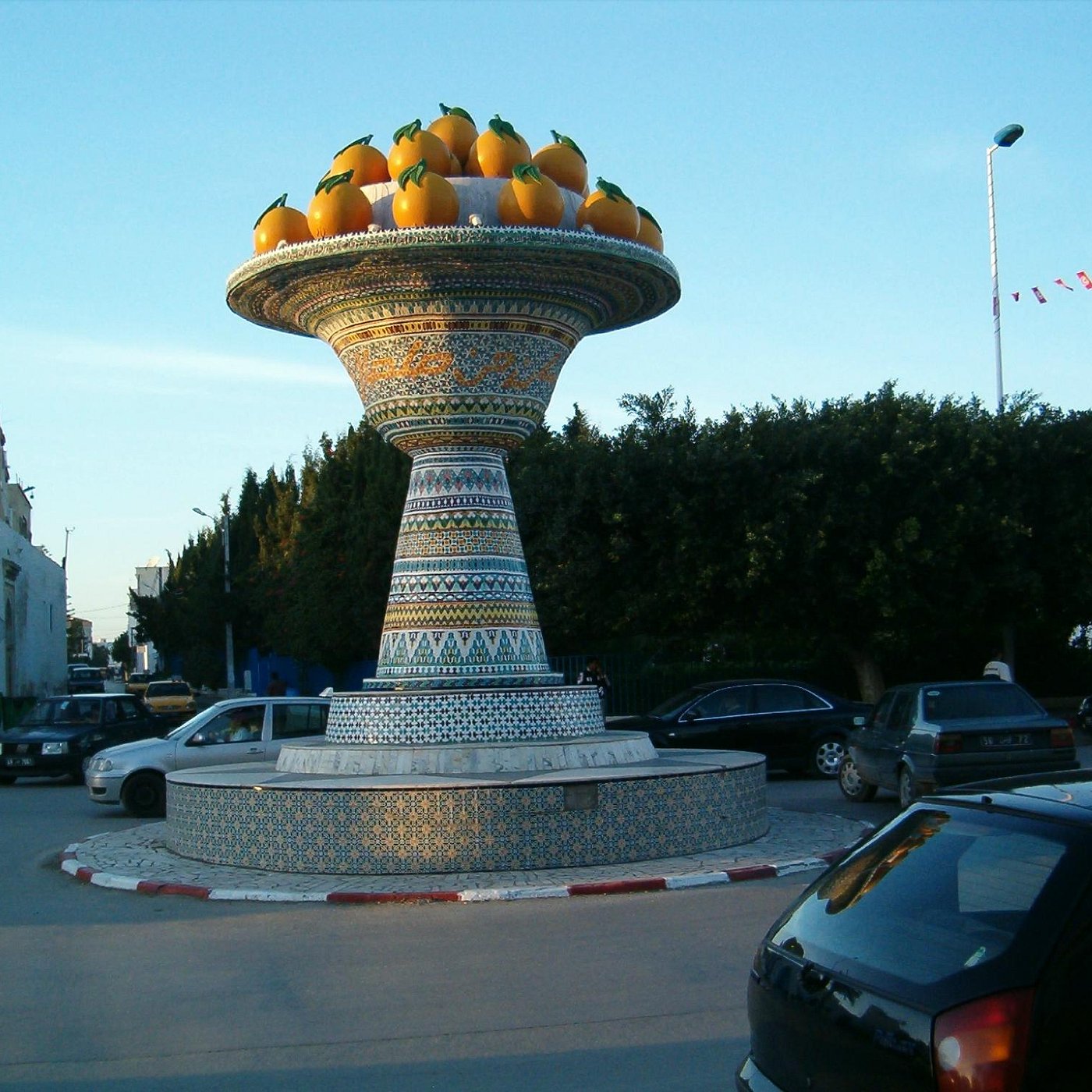 نابل: جمعيات ومنظمات ومواطنون يشاركون في حملات استثنائية للنظافة لمعاضدة جهود البلديات في رفع مخلفات الفيضانات