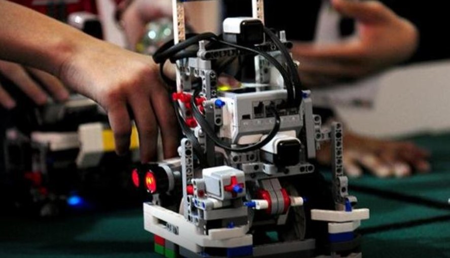 القيروان: مشاركة أكثر من 1500 متسابق في الدورة الرابعة للمسابقة الوطنية ’’للروبوتيك ’’