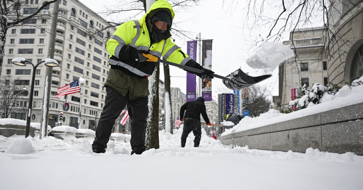 مصرع 11 شخصا على الأقل جراء عاصفة ثلجية اجتاحت نحو 40 ولاية أمريكية