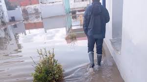 قربة: تراكم مياه الأمطار بالطريق يحول دون التحاق تلاميذ إعدادية قرعة ساسي بمقاعد الدراسة منذ أسبوع