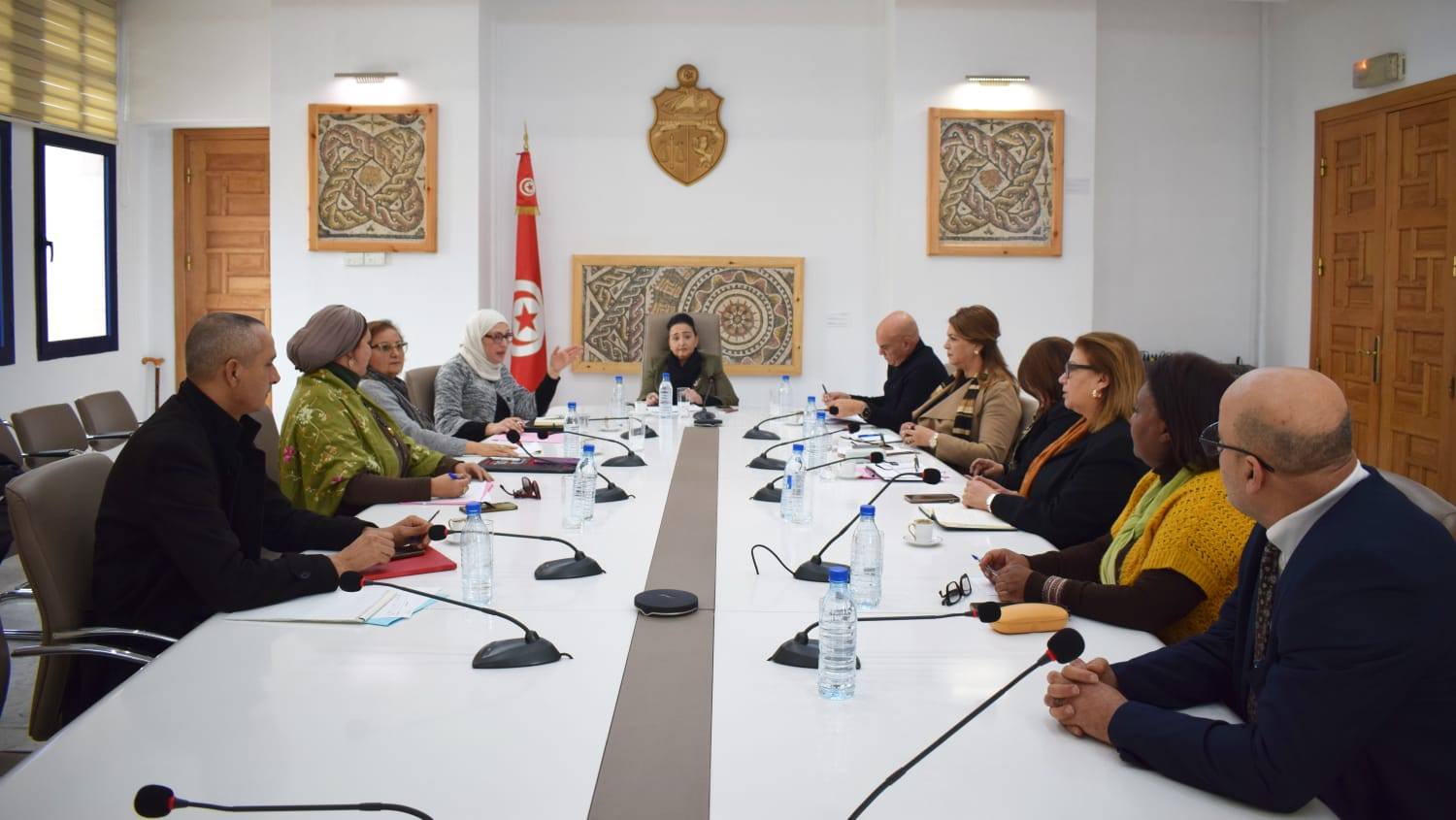 وزيرة الثقافة تدعو إلى تعزيز التعاون بين مؤسسات التراث وحماية المواقع الأثرية الساحلية