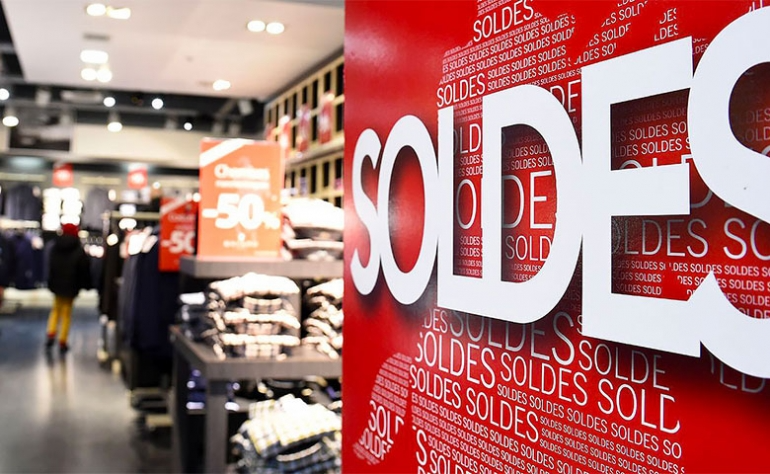 غدًا الخميس 29 جانفي 2026 : انطلاق موسم التّخفيضات الشتويّة "الصُولد"