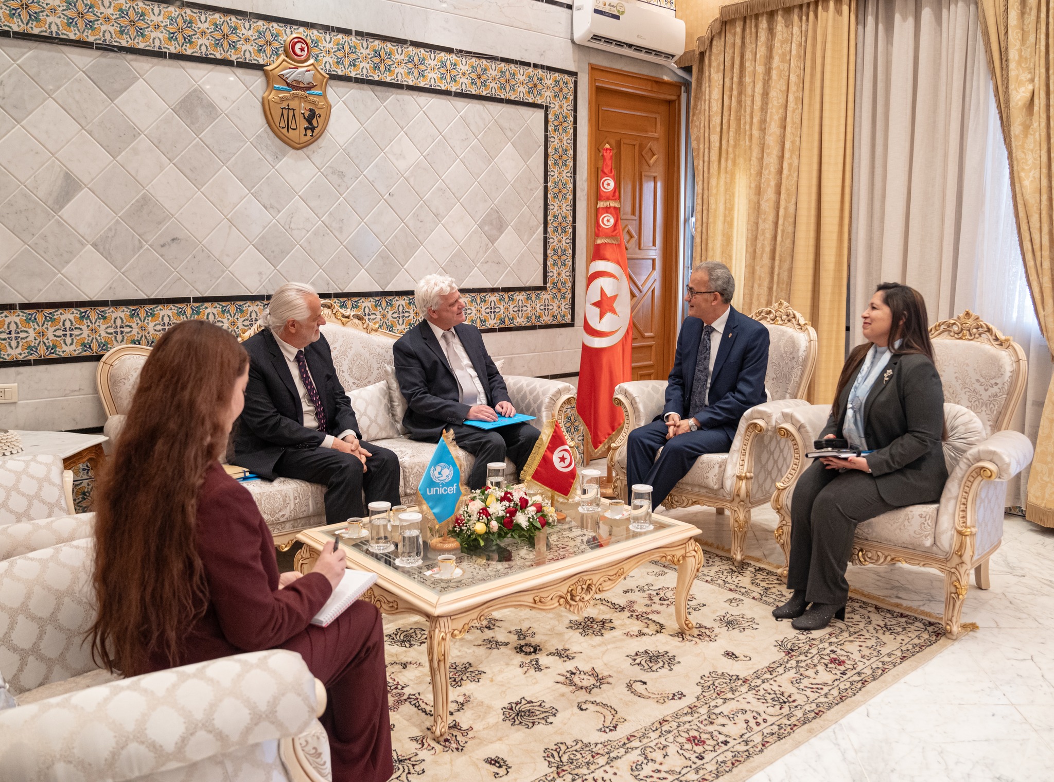 كاتب الدّولة لدى وزير الشّؤون الخارجيّة ، يستقبل المدير الإقليمي لصندوق الأمم المتحدة للطفولة (اليونيسيف) لمنطقة الشّرق الأوسط وشمال إفريقيا