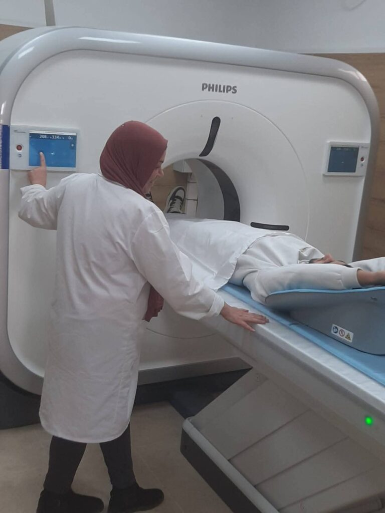 انطلاق العمل بآلة مفراس طبي  جديدة  بالمستشفى الجهوي بمجاز الباب من ولاية باجة، بكلفة جملية بلغت حوالي 1.2 مليون دينار.