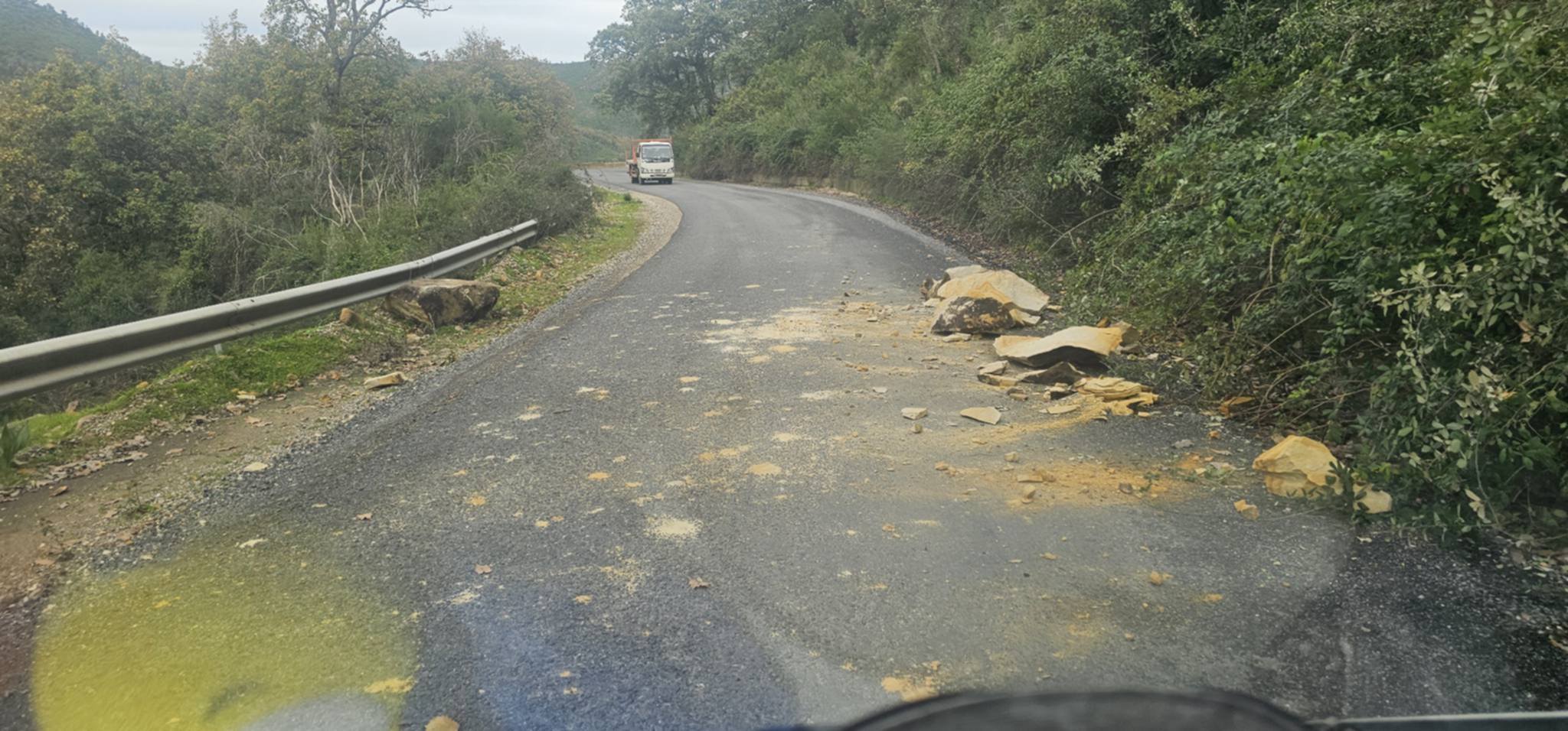 جندوبة: الامطار تتسبب في انزلاقات أرضية بعدد من الطرقات