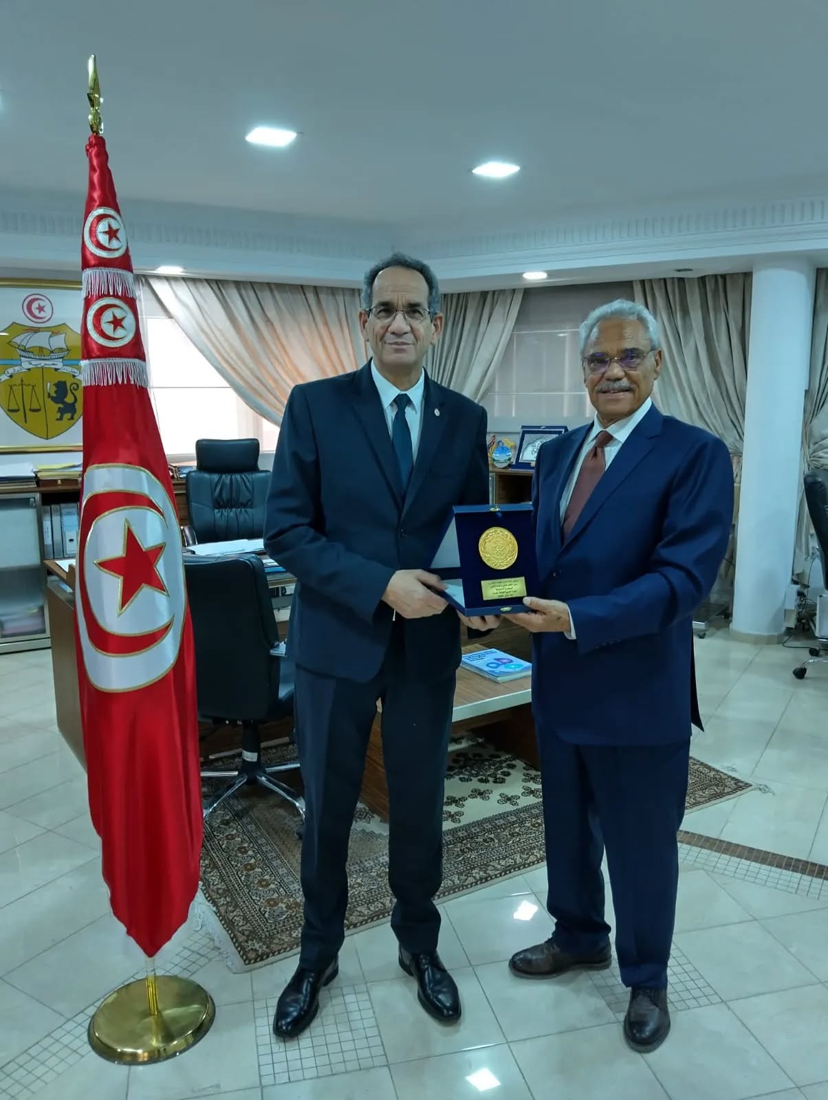 وزير التعليم العالي والبحث العلمي يستقبل المدير العام للهيئة العربية للطاقة الذرية 