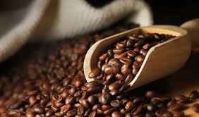 وزارة التجارة تدعو إلى التزود بمادة القهوة من المسالك المحلية المراقبة