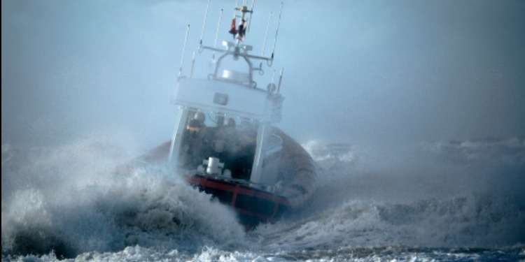 وزارة الفلاحة تدعو البحّارة وأصحاب مراكب الصيد البحري إلى الالتزام بأقصى درجات الحذر وتجنّب الإبحار