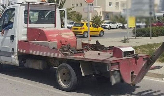 بن عروس: مقترح لتعليق العمل بآلية رفع السيارات "الشنقال" واستبدالها بنظام "الخطايا اللاصقة"