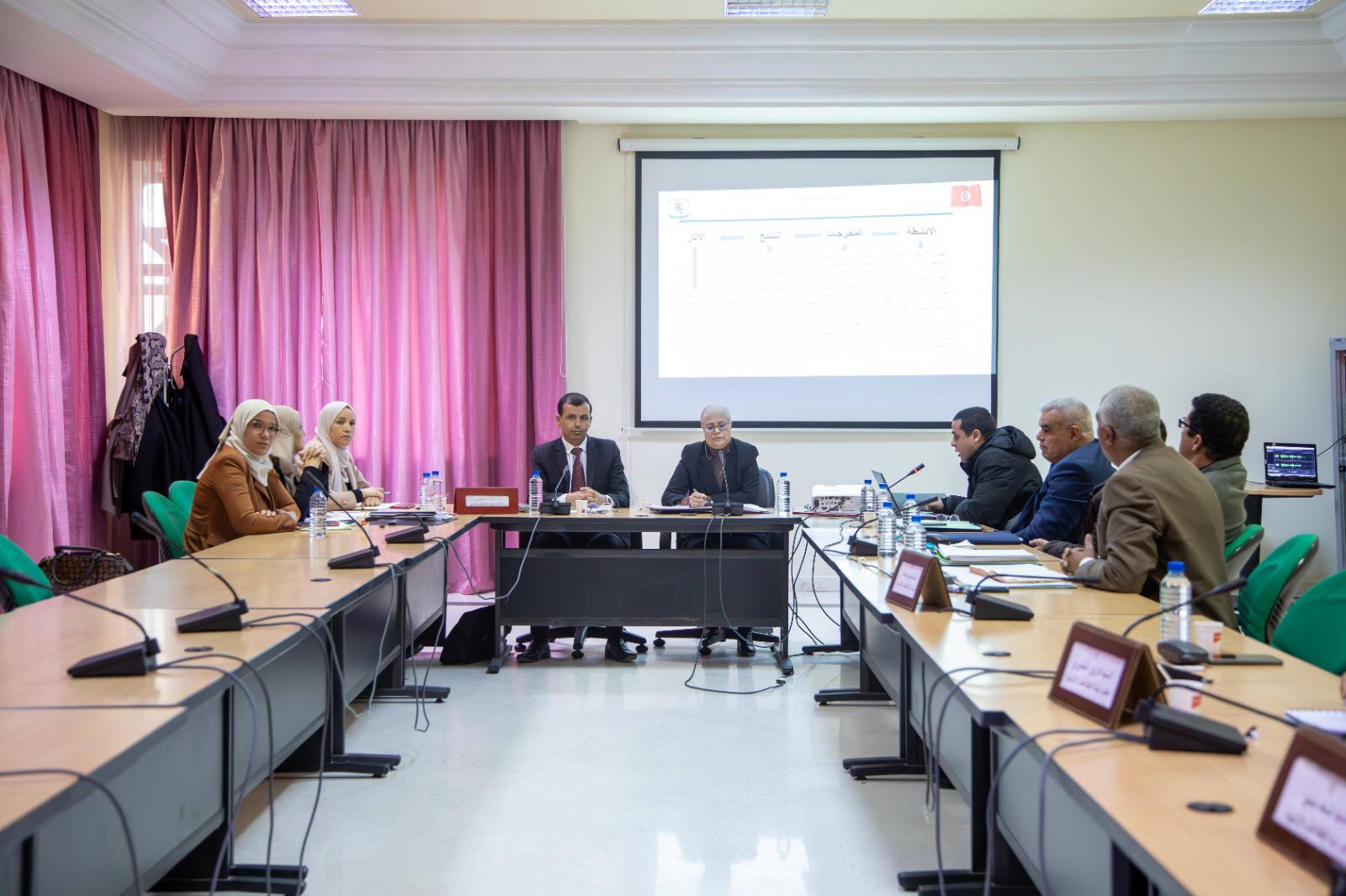 مجلس الجهات والأقاليم: جلسة استماع لممثلي وزارة الفلاحة حول وضعية الأراضي الدولية الفلاحية