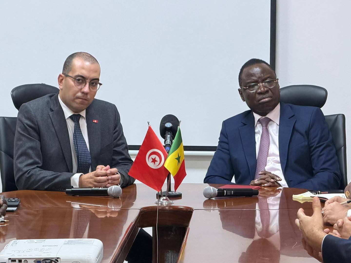 وائل شوشان يشارك في منتدى سلمى للحوار بالسنغال.