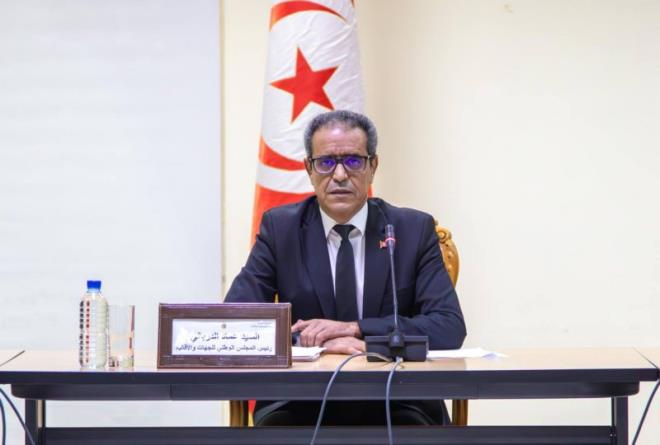 مجلس الجهات والأقاليم : ضبط رزنامة الجلسات العامة الحوارية مع عدد من أعضاء الحكومة انطلاقًا 13 فيفري الجاري وإحالة 31 سؤالًا كتابيًا إلى عدد من الوزارات