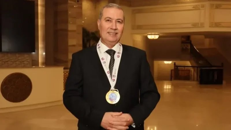 الكاتب التونسي نزار شقرون يتحصل على جائزة نجيب محفوظ للرواية العربية