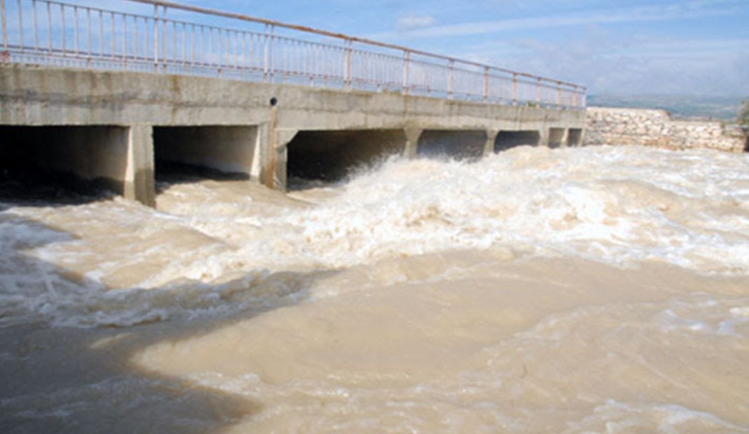 منوبة: انخفاض منسوب ميـاه وادي مجردة بعد أن شهد ارتفاعا مهمّا يوم أمس