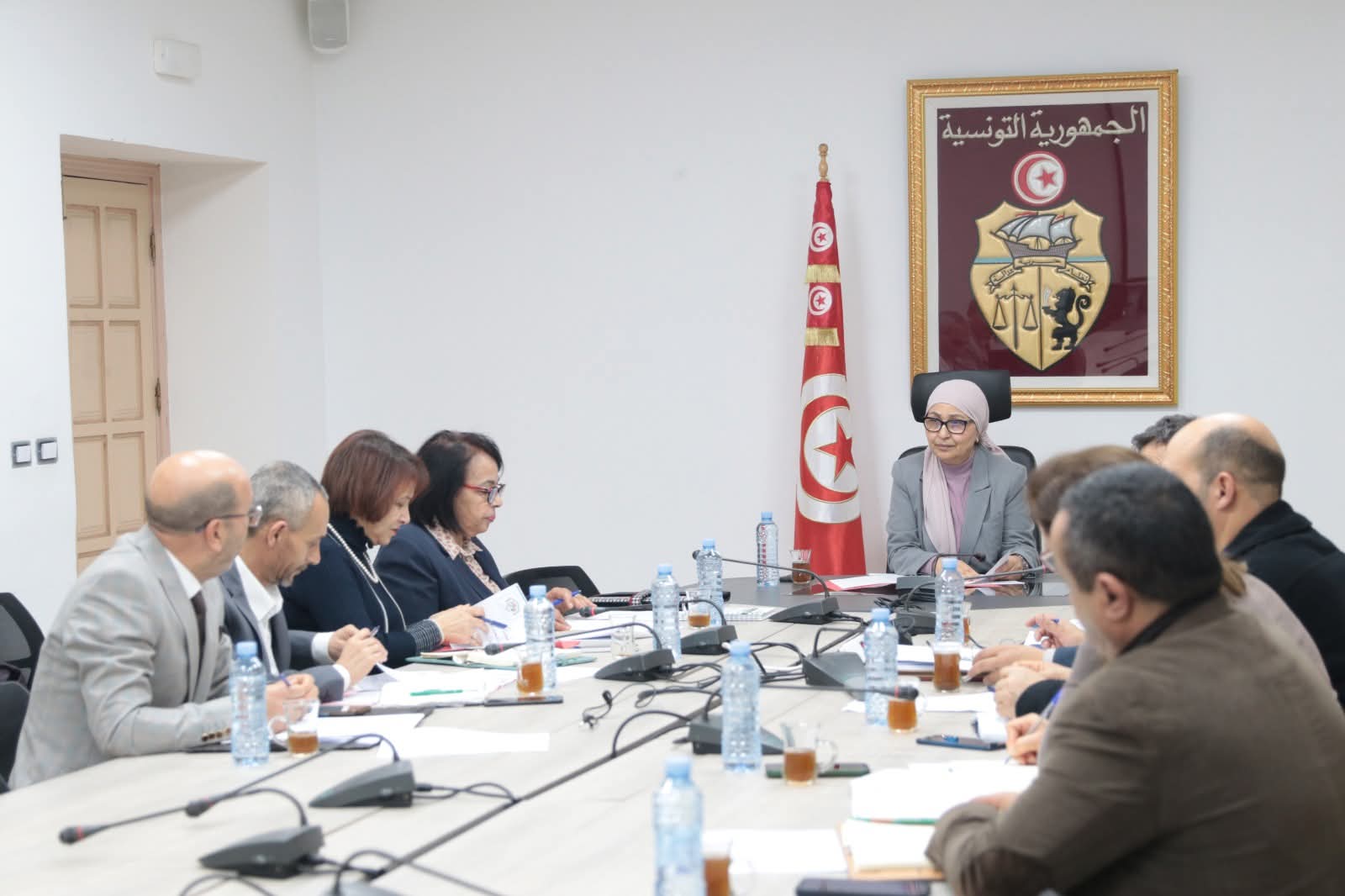 وزيرة الأسرة تعقد جلسة عمل مع رئيسة الاتحاد التونسي للتضامن الاجتماعي