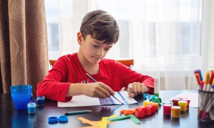 دراسة: التوحد ربما يكون شائعا بنفس القدر بين الذكور والإناث