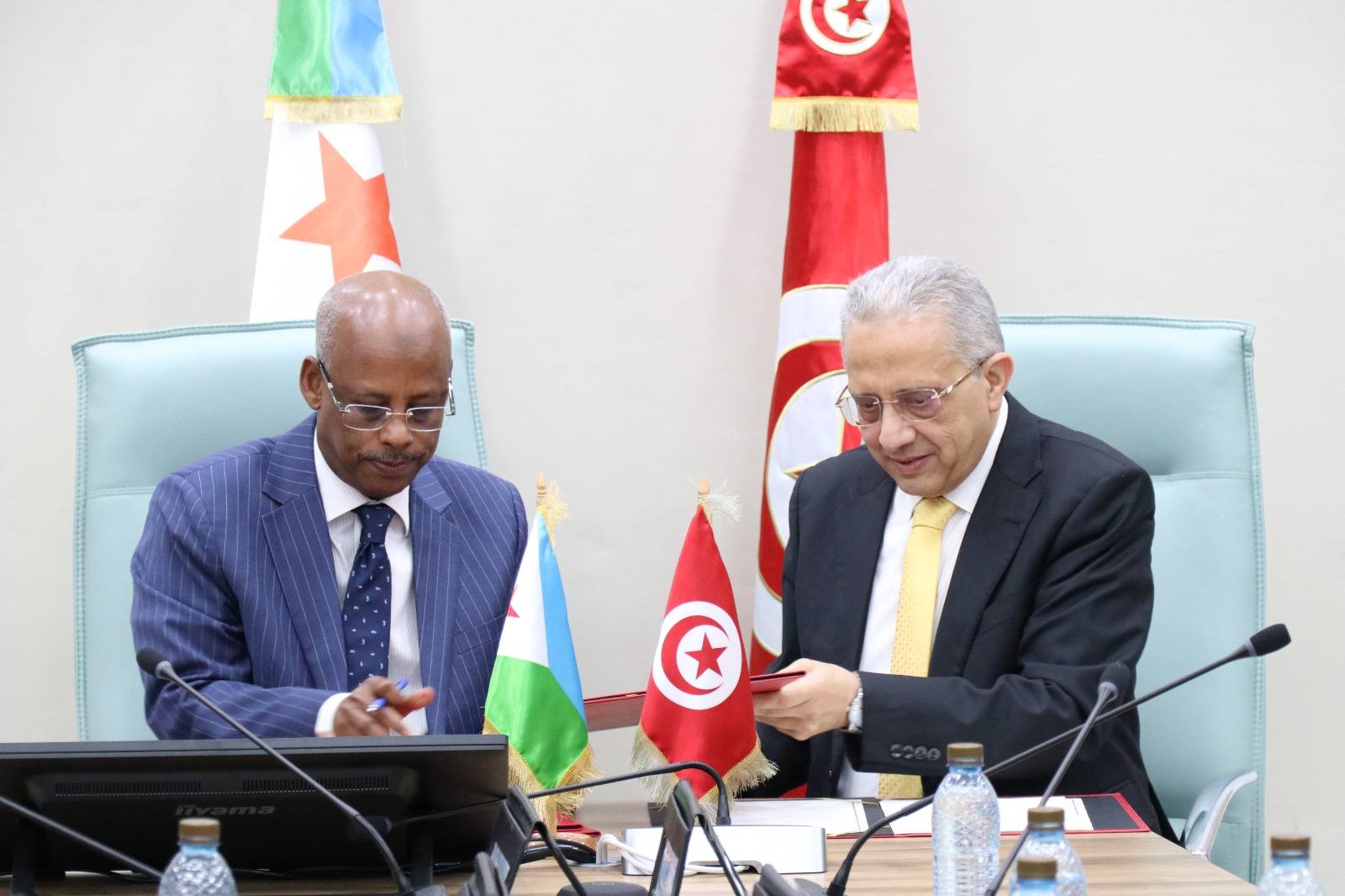 تعزيز الشراكة الصحيّة محور لقاء وزير الصحة بنظيره الجيبوتي