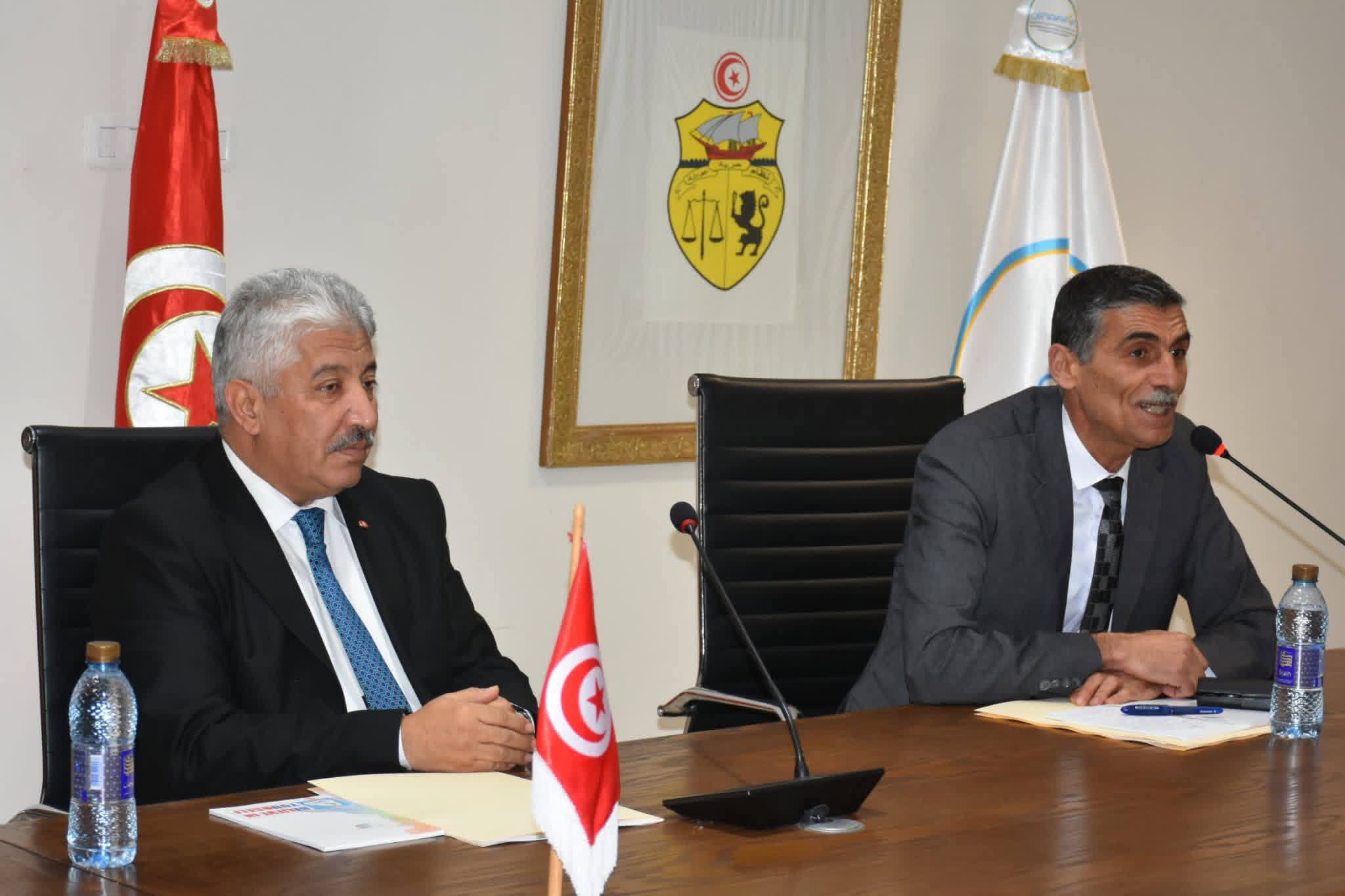 وزير التشغيل يُوصي باتخاذ تدابير عملية للنهوض بجودة التكوين وتطوير عمل مركز تكوين المكونين