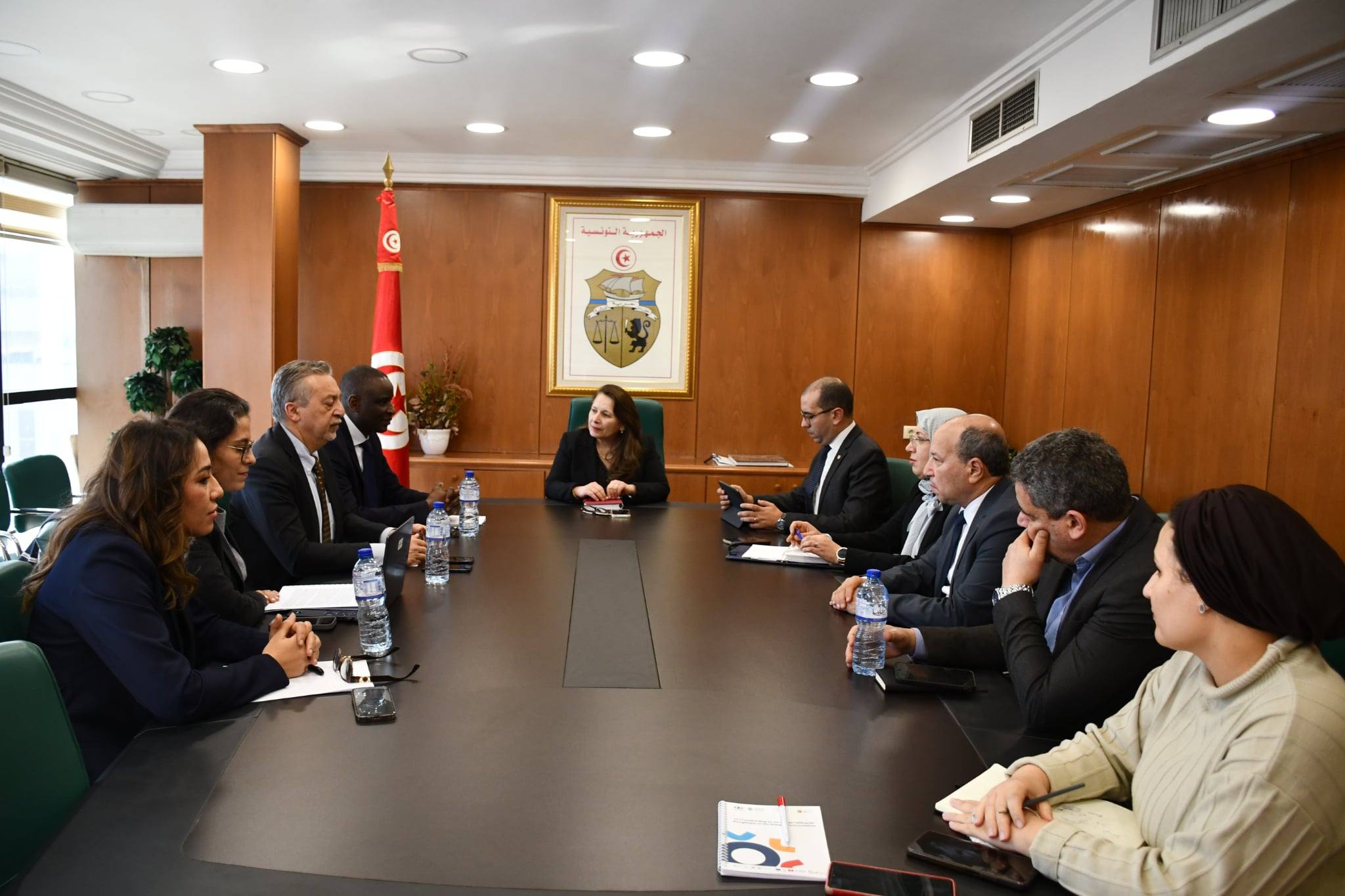 البنك الدولي يواصل معاضدة جهود الوزارة في انجاز المشاريع الطاقية. 